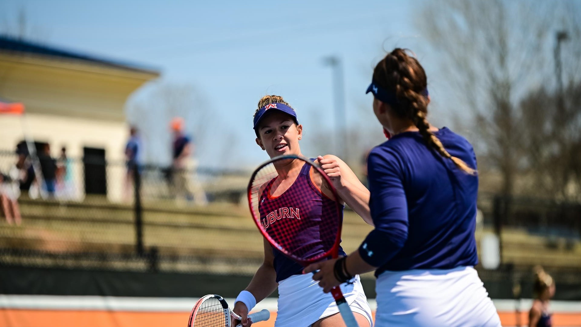 No Auburn Suffers First Sec Loss At No Texas A M Auburn Tigers