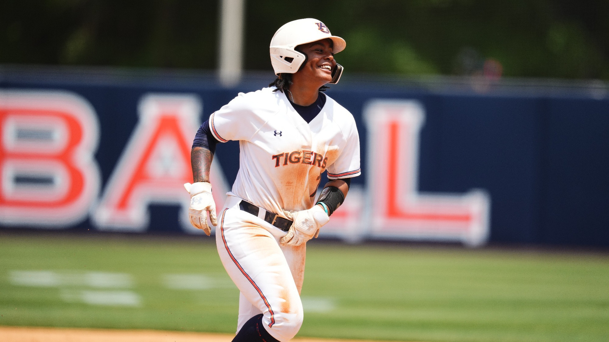 Auburn Tigers football intelligence overview