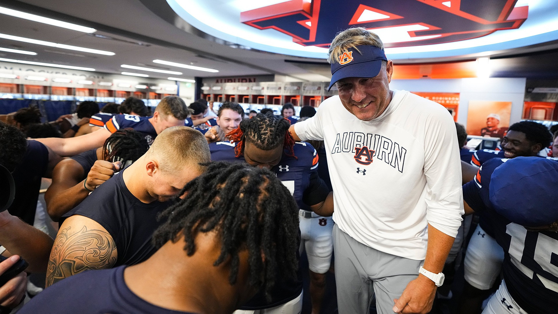 Auburn Kicks Off Freeze Era With 59-14 Win Over UMass - Auburn Tigers ...