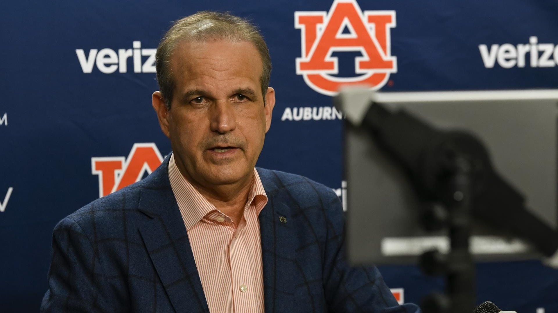 Auburn football signs 12: 'they did not waver' - Auburn Tigers ...