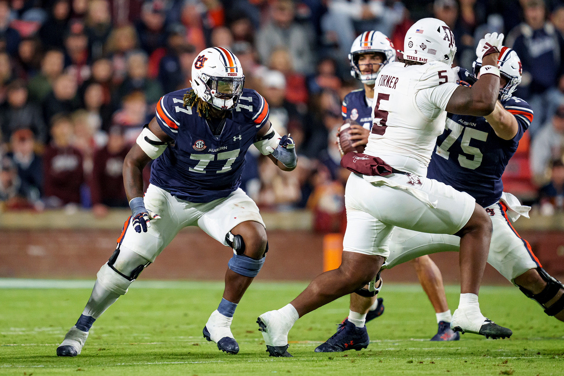 Auburn's Jeremiah Wright named to Wuerffel Trophy watch list - Auburn Tigers - Official Athletics Website