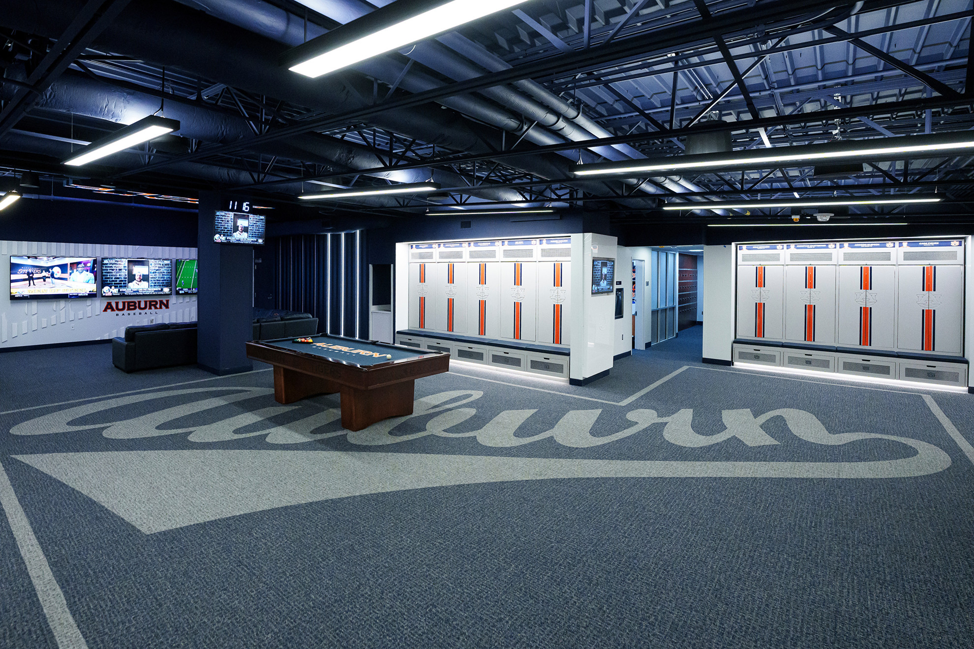 Auburn Baseball Locker Room Reveal - Auburn Tigers - Official Athletics ...