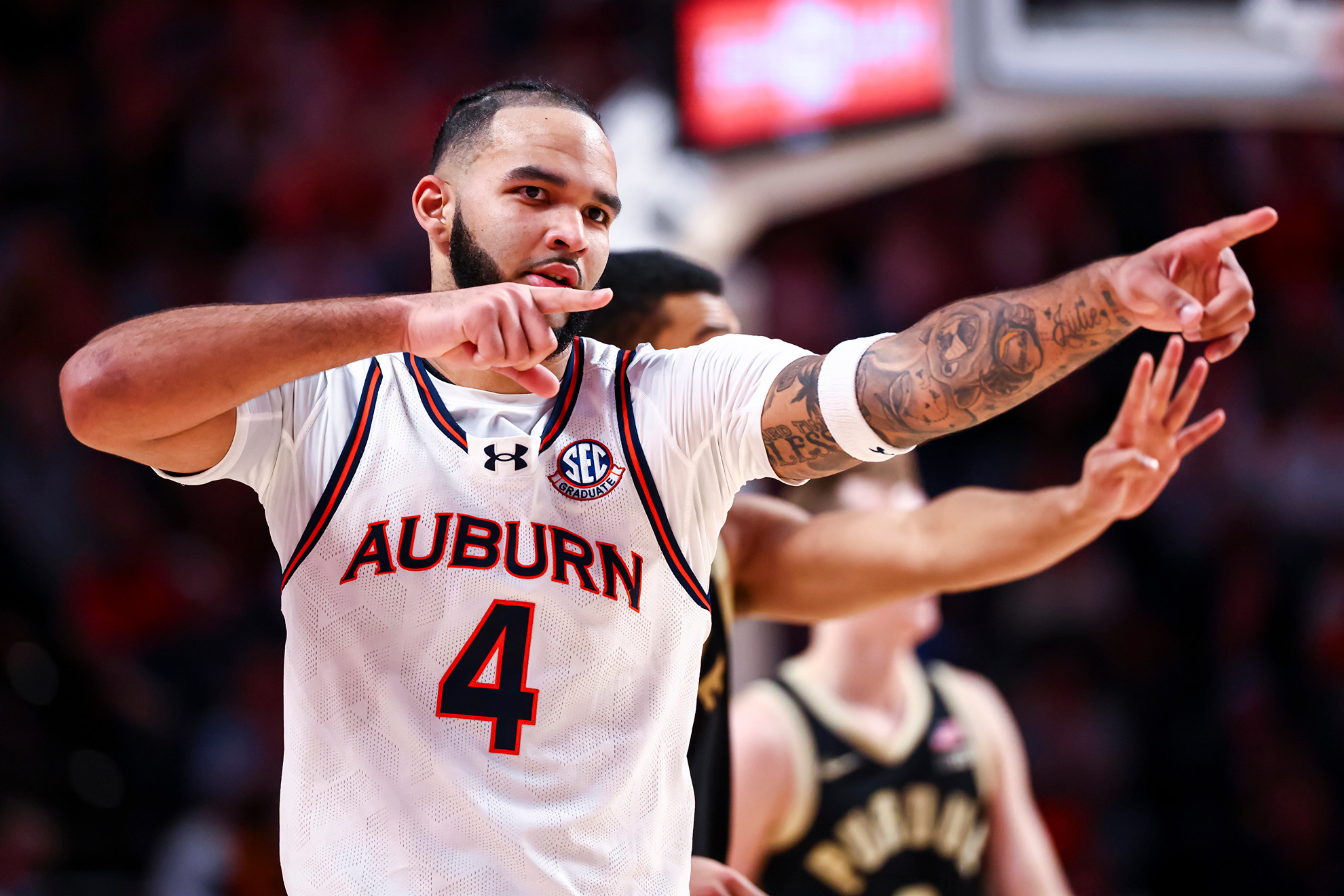 Johni Broome - Men's Basketball 2024-25 - Auburn Tigers - Official  Athletics Website