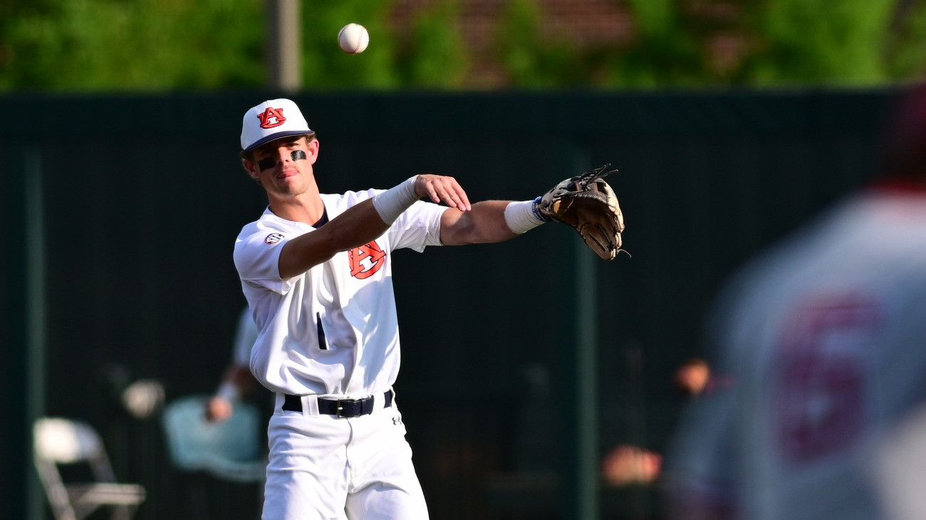 Auburn falls in season finale, wins series vs. Alabama - Auburn Tigers ...