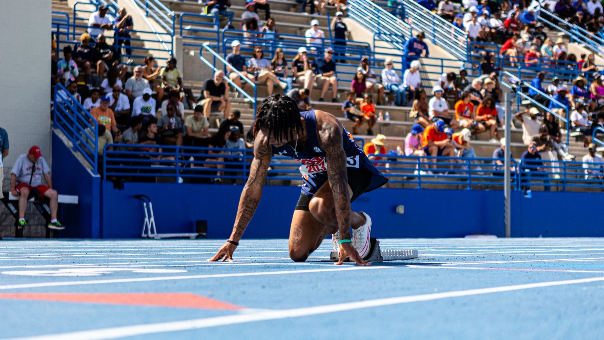 Auburn track & field 4x100m relay team posts nation’s No. 1 time at Tom ...