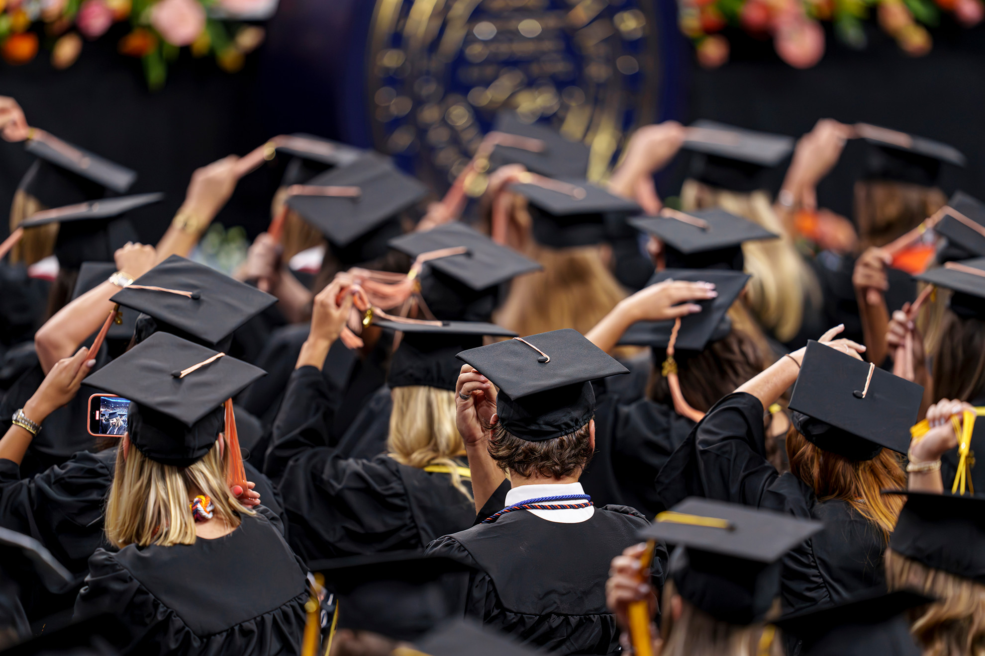 University Graduation Announcements – Tagged \, image size:1980x1320