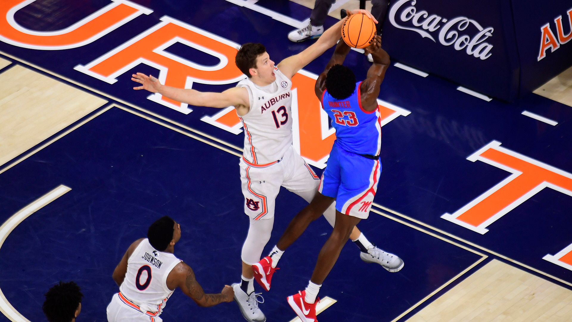 Walker Kessler sets Auburn block record in 77-64 win vs. Ole Miss ...