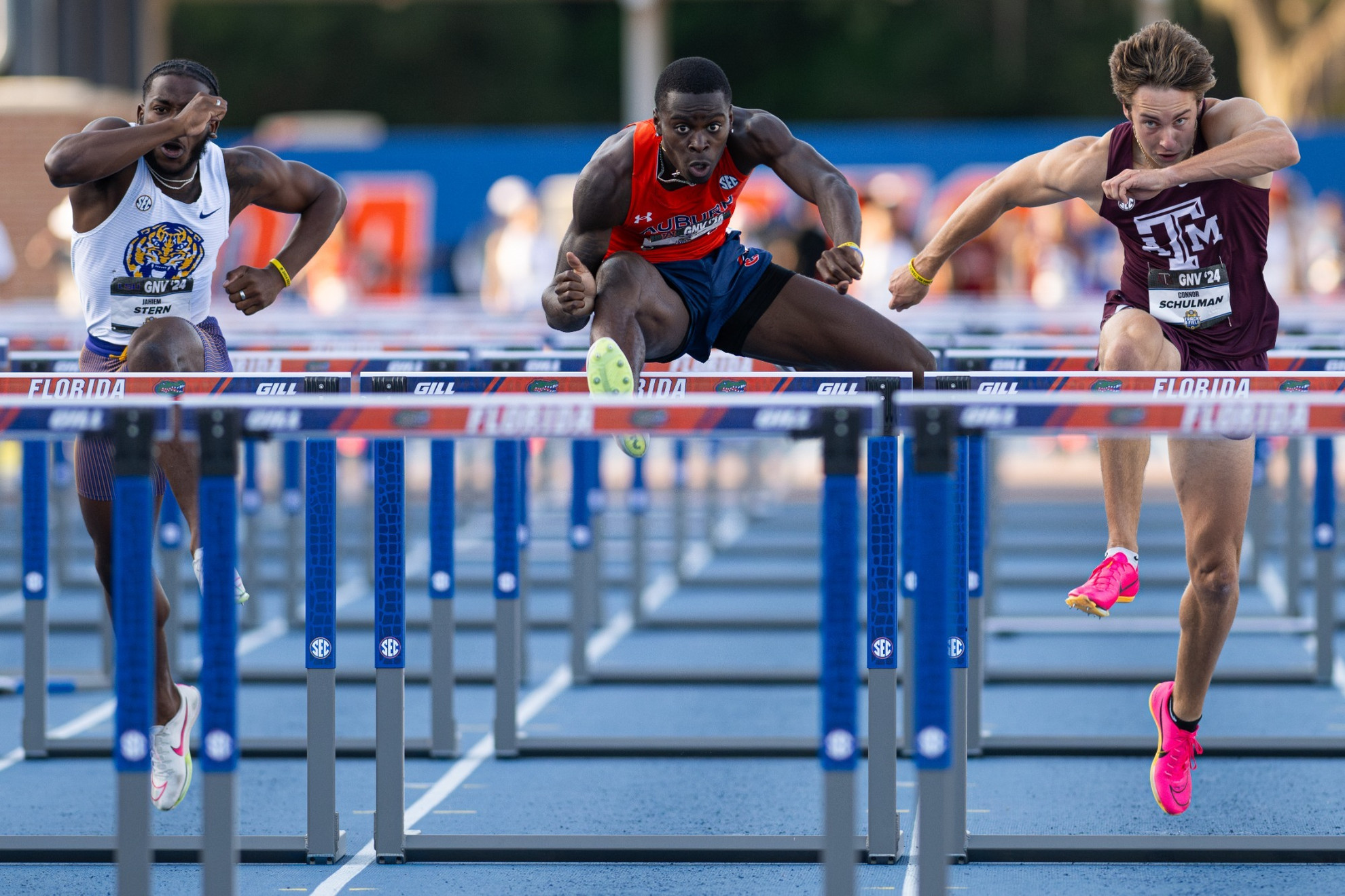 Tharp wins USATF U20 Outdoor Championships title in 110m hurdles