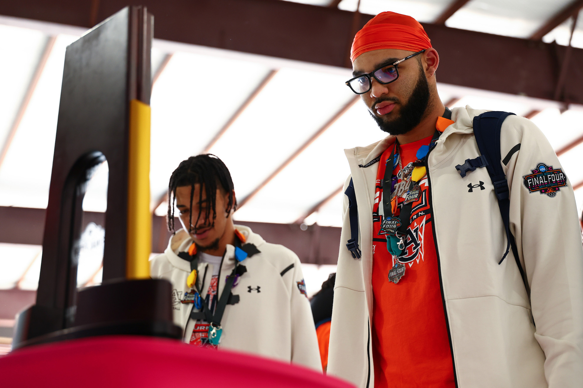 Auburn arrives in San Antonio for Final Four - Auburn Tigers