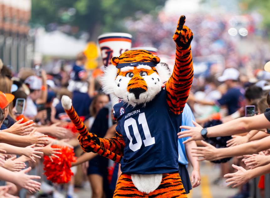 Auburn Tigers Face Texas A&M Before Traveling to No. 12 Mississippi State